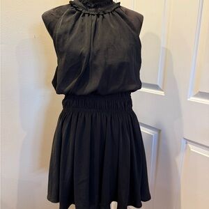 Cute & sexy Sleeveless dress